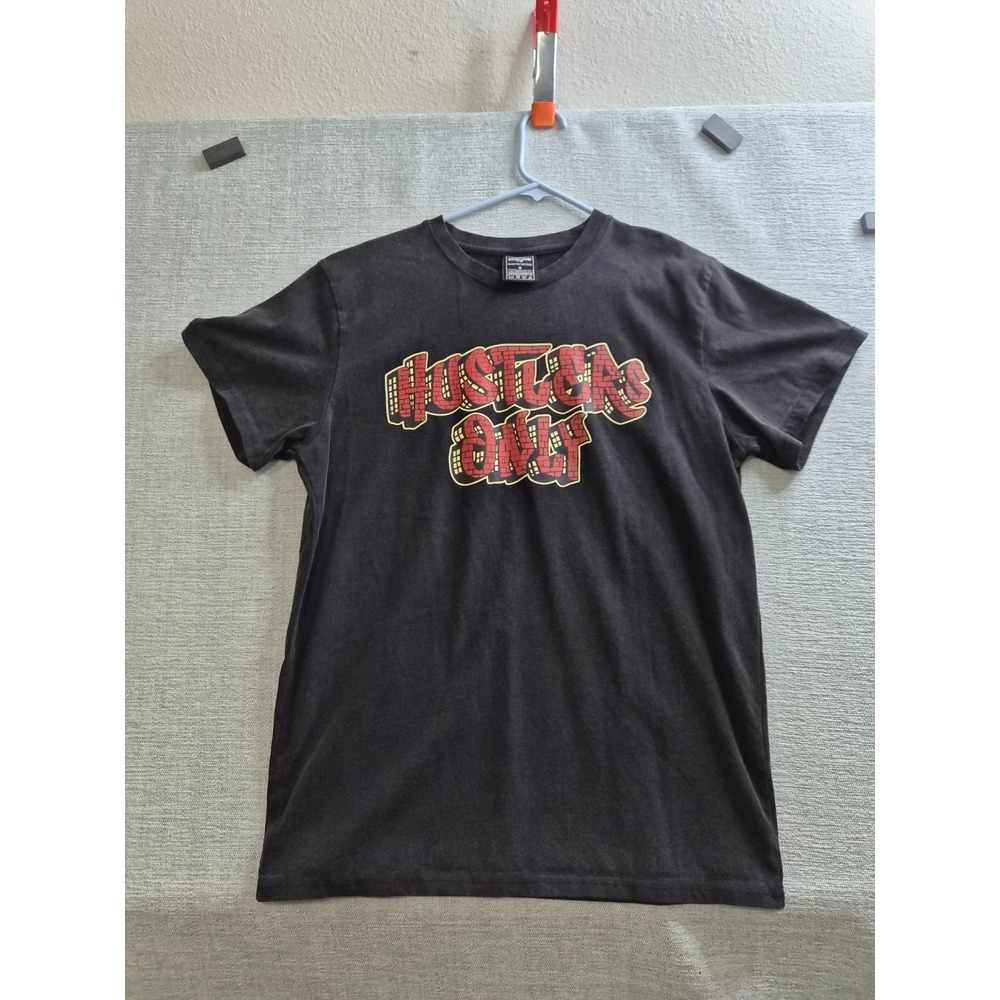 Hustlers Only T Shirt Mens Medium Black Graphic Print Spellout Logo Streetwear